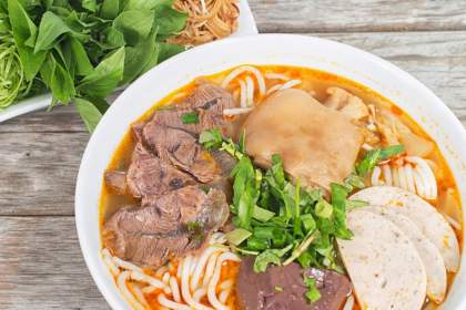Bún Bò Huế – The Culinary Essence of Central Vietnam Loved by International Travelers
