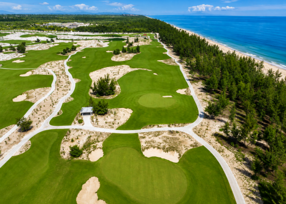 GOLDEN SANDS GOLF RESORT