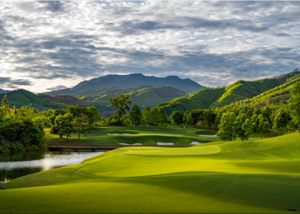 August - October 2026 Promotion Danang Golf Tour 4 Days 3 Rounds with 8 Golfers