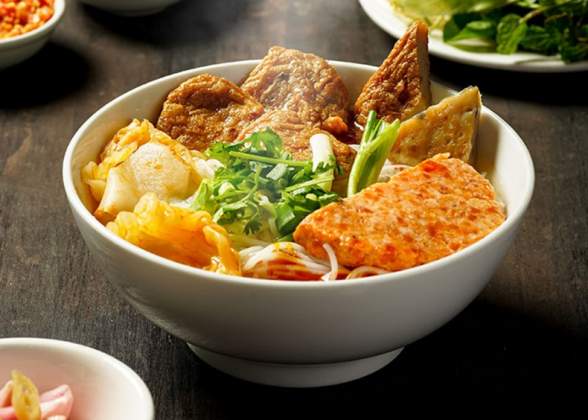 Bun Cha Ca Da Nang: A Local Vietnamese Breakfast Experience