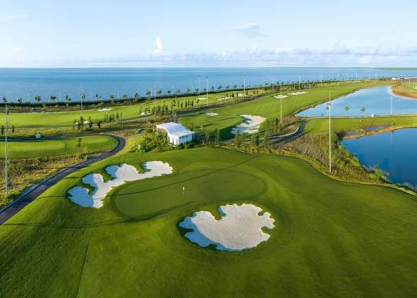 Dragon Golf Links