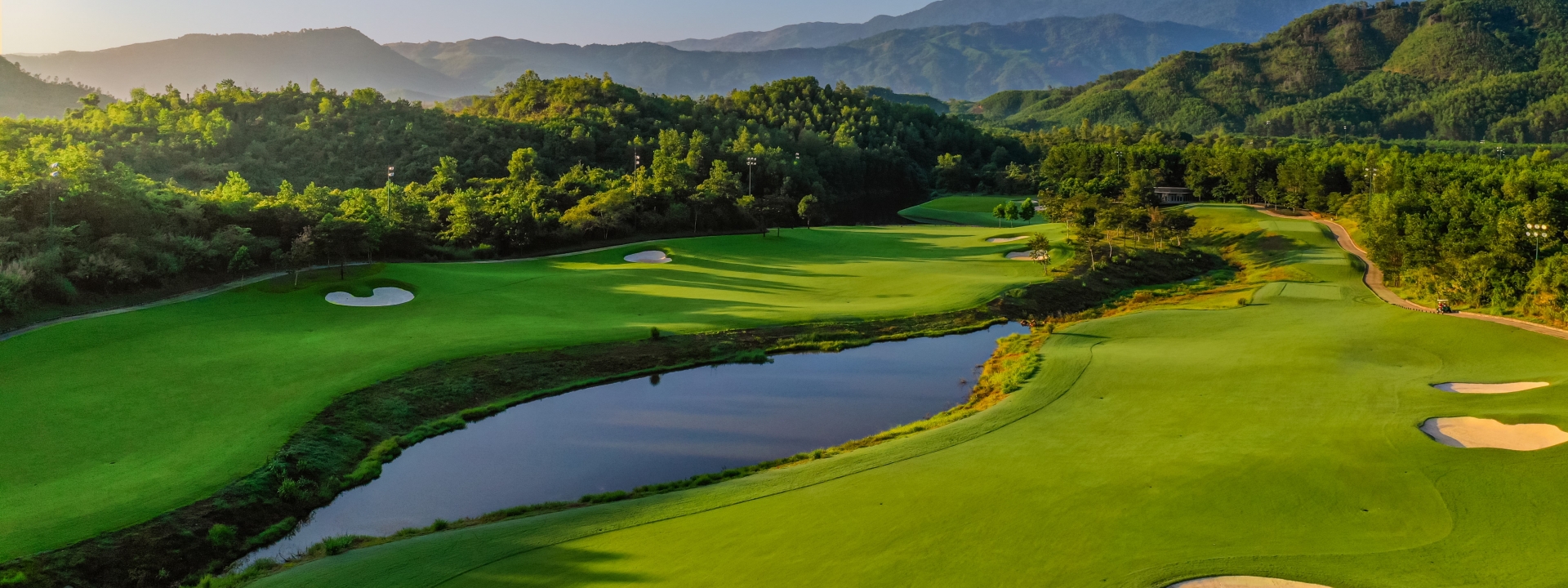 Tour golf