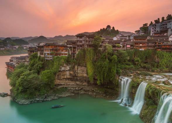 Phượng Hoàng Cổ Trấn – Trương Gia Giới – Phù Dung Trấn