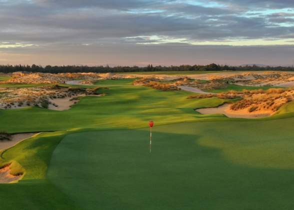 Hoi An Golf Package 4 Days - 2 golf clubs 5 star hotel