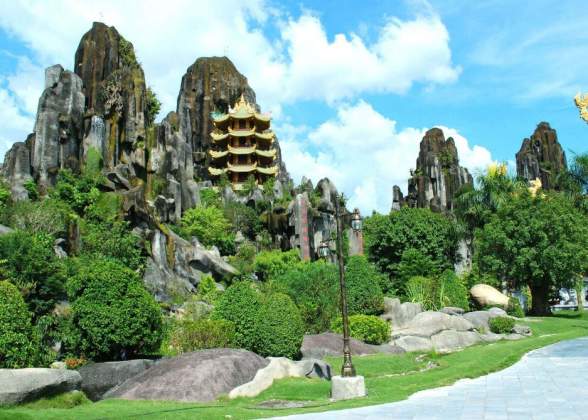 山茶半島、五行山與會安古鎮下午出發玩遍