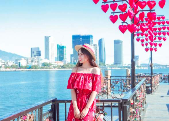 Discover the Best of Central Vietnam 3D2N Da Nang – Hoi An – Ba Na Hills