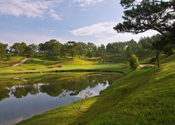 Golfing in Nha Trang & Dalat - 4 Days: Diamond Bay Golf Resort, Vinpearl Golf Club, Dalat Palace Golf Club